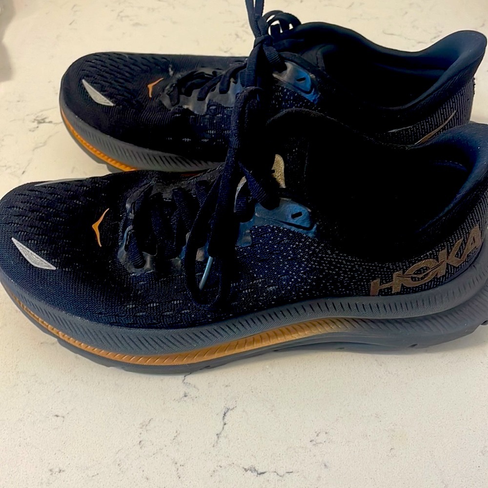 Hoka tennis shoes